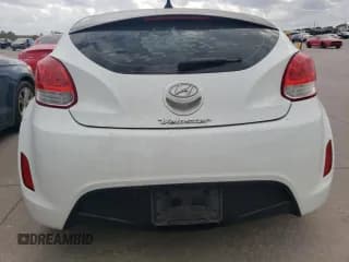 ✅ 2012 Hyundai Veloster w/Black Int • VIN: KMHTC6AD4CU072711 • Lot: 77778624. Wystawiony na Copart z przebiegiem Nie podano. Bezpłatny archiwum sprzedaży aukcyjnych z USA i szczegółowy raport historii pojazdu na DreamBid. Zdjęcie 6.