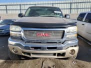 ✅ 2004 GMC Sierra 2500HD SLT • VIN: 1GTHK23284F266472 • Lot: 83846764. Wystawiony na Copart z przebiegiem 233 527 mil. Bezpłatny archiwum sprzedaży aukcyjnych z USA i szczegółowy raport historii pojazdu na DreamBid. Zdjęcie 5.