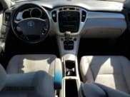 ✅ 2006 Toyota Highlander • VIN: JTEHD21A260042183 • Lot: 81295615. Listed on Copart with 134,324 mi. Free auction sales archive from the USA and detailed vehicle history report at DreamBid. Image 8.