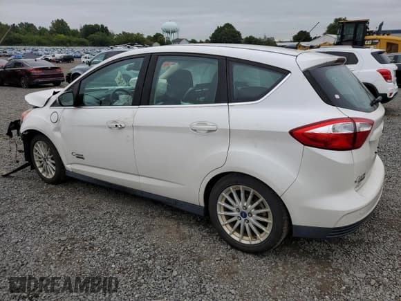 ✅ 2015 Ford C-Max SEL • VIN: 1FADP5CU4FL101709 • Lot: 85217704. Wystawiony na Copart z przebiegiem 95 497 mil. Bezpłatny archiwum sprzedaży aukcyjnych z USA i szczegółowy raport historii pojazdu na DreamBid. Zdjęcie 2.