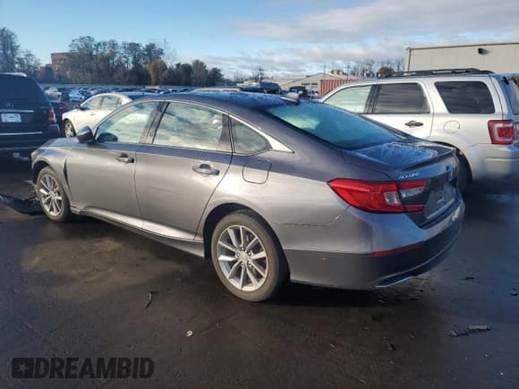 ✅ 2021 Honda Accord LX • VIN: 1HGCV1F10MA124310 • Лот: 90297785. Опубликован ранее на Copart с пробегом 44 298 миль. Бесплатный доступ к архиву аукционных продаж из США и подробный отчёт об истории автомобиля на DreamBid. Изображение 2.