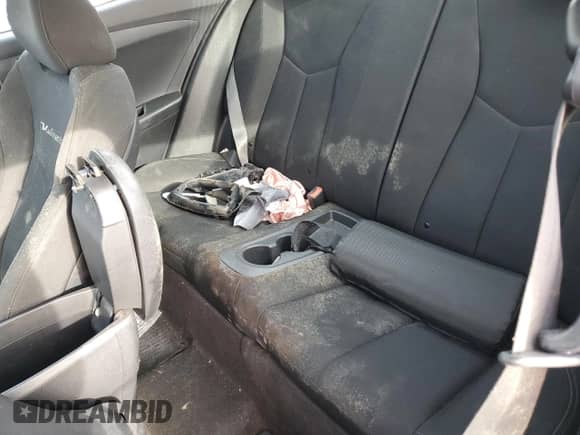 ✅ 2015 Hyundai Veloster • VIN: KMHTC6AD0FU232779 • Лот: 77739193. Размещён на Copart с пробегом 134 333 миль миль. Получите бесплатный доступ к архиву аукционных продаж из США и посмотрите подробный отчёт об истории автомобиля на DreamBid. Изображение 10.