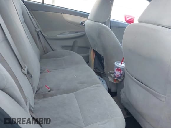 ✅ 2010 Toyota Corolla LE • VIN: 1NXBU4EE9AZ235222 • Lot: 43717092. Listed on IAAI with 169,017 mi. Free auction sales archive from the USA and detailed vehicle history report at DreamBid. Image 8.