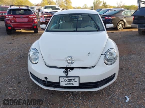 ✅ 2013 Volkswagen Beetle Fender Edition • VIN: 3VWJP7AT2DM614534 • Лот: 41919625. Опубликован ранее на IAAI с пробегом 86 362 миль. Бесплатный доступ к архиву аукционных продаж из США и подробный отчёт об истории автомобиля на DreamBid. Изображение 12.