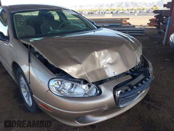 ✅ 2003 Chrysler Concorde LX • VIN: 2C3HD46R23H568792 • Lot: 42001376. Listed on IAAI with 105,129 mi. Free auction sales archive from the USA and detailed vehicle history report at DreamBid. Image 6.