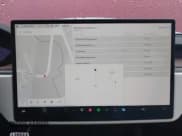 ✅ 2022 Tesla Model S • VIN: 5YJSA1E59NF494027 • Lot: 43771494. Wystawiony na IAAI z przebiegiem 24 580 mil. Bezpłatny archiwum sprzedaży aukcyjnych z USA i szczegółowy raport historii pojazdu na DreamBid. Zdjęcie 17.