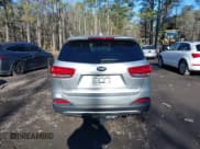 ✅ 2016 Kia Sorento EX • VIN: 5XYPHDA55GG175678 • Lot: 43906570. Listed on IAAI with 136,590 mi. Free auction sales archive from the USA and detailed vehicle history report at DreamBid. Image 16.