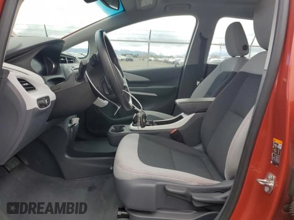 ✅ 2020 Chevrolet Bolt EV LT • VIN: 1G1FY6S0XL4119909 • Lot: 47459805. Wystawiony na Copart z przebiegiem 28 346 mil. Bezpłatny archiwum sprzedaży aukcyjnych z USA i szczegółowy raport historii pojazdu na DreamBid. Zdjęcie 7.