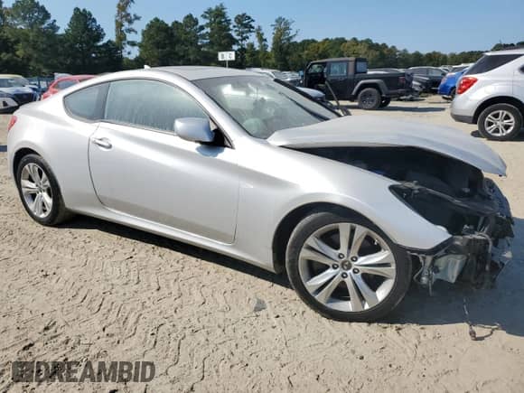 2011 Hyundai Genesis Coupe Premium с VIN KMHHT6KD9BU056846, выставлен на аукционе Copart как лот 74300434 с пробегом Не указан миль и Списание • Salvage title. История ставок и продаж доступна на DreamBid. Изображение 4.