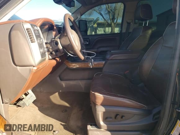 ✅ 2014 Chevrolet Silverado 1500 High Country • VIN: 3GCUKTEJ0EG299653 • Лот: 84680124. Опубликован ранее на Copart с пробегом Не указан. Бесплатный доступ к архиву аукционных продаж из США и подробный отчёт об истории автомобиля на DreamBid. Изображение 7.