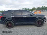 ✅ 2017 Ford Explorer Platinum • VIN: 1FM5K8HT9HGE09190 • Lot: 42034487. Wystawiony na IAAI z przebiegiem 142 629 mil. Bezpłatny archiwum sprzedaży aukcyjnych z USA i szczegółowy raport historii pojazdu na DreamBid. Zdjęcie 14.