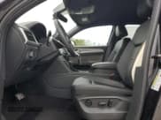 ✅ 2023 Volkswagen Atlas SE • VIN: 1V2WC2CA3PC209564 • Lot: 45835535. Wystawiony na Copart z przebiegiem 17 289 mil. Bezpłatny archiwum sprzedaży aukcyjnych z USA i szczegółowy raport historii pojazdu na DreamBid. Zdjęcie 7.