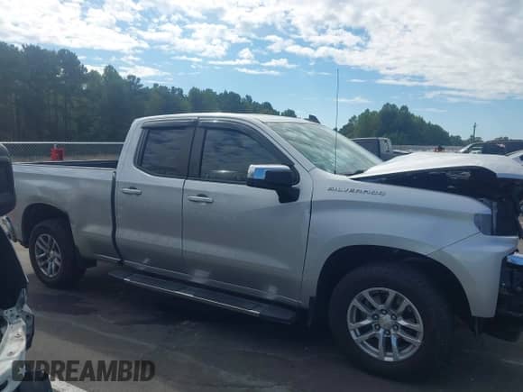 2020 Chevrolet Silverado 1500 LT with VIN 1GCRYDEDXLZ170515, listed as a IAAI auction lot 43264814 with 110,499 mi miles and . Bid and sale history available at DreamBid. Image 13.