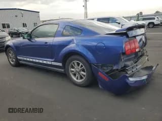 ✅ 2005 Ford Mustang Deluxe • VIN: 1ZVFT80N755139397 • Lot: 91288255. Wystawiony na Copart z przebiegiem 163 478 mil. Bezpłatny archiwum sprzedaży aukcyjnych z USA i szczegółowy raport historii pojazdu na DreamBid. Zdjęcie 2.