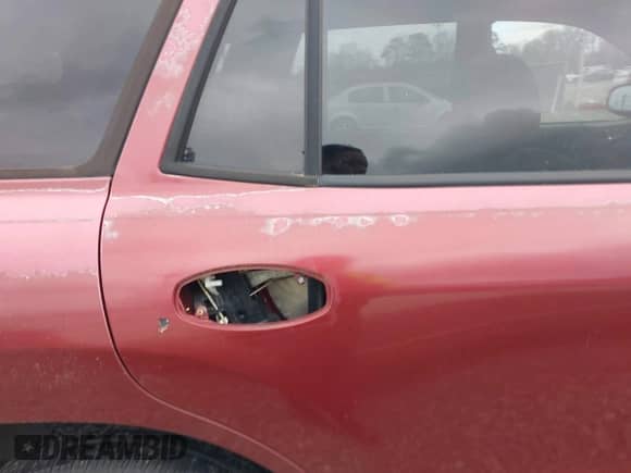 2002 Hyundai Santa Fe GLS z VIN KM8SC73D72U306997, wystawiony jako IAAI lot #41519773 z przebiegiem 244 398 mil mil oraz . Historia ofert i sprzedaży dostępna na DreamBid. Obrazek 6.