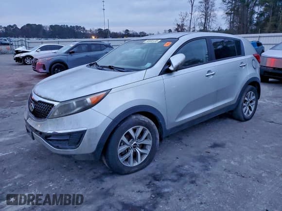 ✅ 2016 Kia Sportage LX • VIN: KNDPB3AC2G7821606 • Лот: 94965135. Опубликован ранее на Copart с пробегом 98 444 миль. Бесплатный доступ к архиву аукционных продаж из США и подробный отчёт об истории автомобиля на DreamBid. Изображение 1.