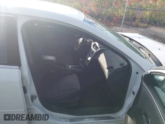 ✅ 2012 Chevrolet Malibu 1LT • VIN: 1G1ZC5EU2CF397499 • Lot: 43474063. Listed on IAAI with 77,360 mi. Free auction sales archive from the USA and detailed vehicle history report at DreamBid. Image 5.