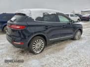 ✅ 2019 Lincoln MKC Standard • VIN: 5LMCJ1D98KUL37318 • Lot: 95535525. Listed on Copart with 44,647 mi. Free auction sales archive from the USA and detailed vehicle history report at DreamBid. Image 3.