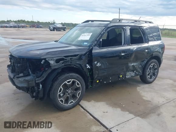 ✅ 2025 Ford Bronco Sport Outer Banks • VIN: 3FMCR9CN7SRE13983 • Lot: 43307193. Wystawiony na IAAI z przebiegiem 3 272 mil. Bezpłatny archiwum sprzedaży aukcyjnych z USA i szczegółowy raport historii pojazdu na DreamBid. Zdjęcie 17.