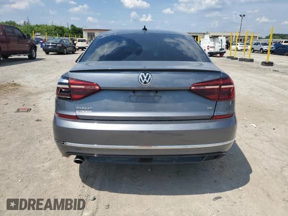 ✅ 2018 Volkswagen Passat S • VIN: 1VWAA7A31JC051622 • Лот: 64193795. Опубликован ранее на Copart с пробегом 76 777 миль. Бесплатный доступ к архиву аукционных продаж из США и подробный отчёт об истории автомобиля на DreamBid. Изображение 6.