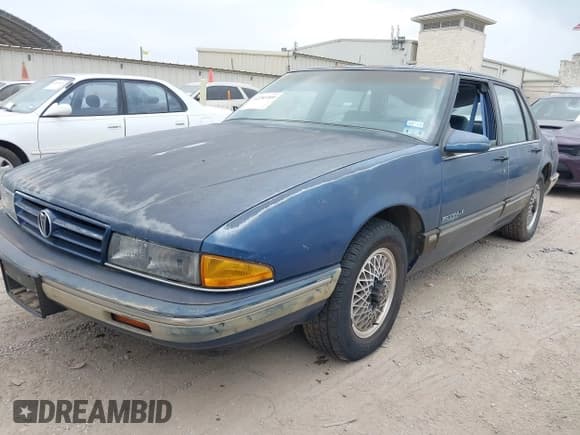 ✅ 1990 Pontiac Bonneville • VIN: 1G2HX54C6L1204370 • Lot: 42283309. Wystawiony na IAAI z przebiegiem 114 427 mil. Bezpłatny archiwum sprzedaży aukcyjnych z USA i szczegółowy raport historii pojazdu na DreamBid. Zdjęcie 2.