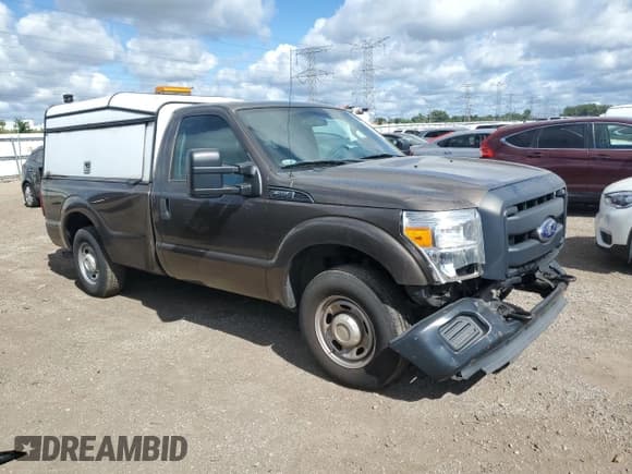 ✅ 2016 Ford F-250 XL • VIN: 1FTBF2A60GEA59195 • Lot: 70160825. Listed on Copart with Not provided. Free auction sales archive from the USA and detailed vehicle history report at DreamBid. Image 4.