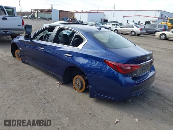 ✅ 2018 Infiniti Q50 Red Sport 400 • VIN: JN1FV7AR3JM480193 • Lot: 43595420. Listed on IAAI with 42,396 mi. Free auction sales archive from the USA and detailed vehicle history report at DreamBid. Image 3.