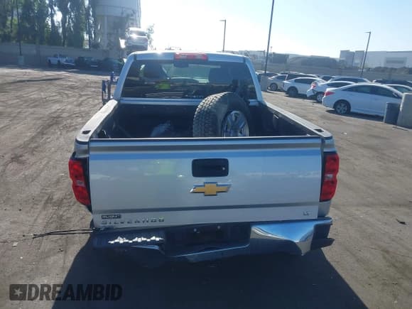 ✅ 2018 Chevrolet Silverado 1500 LT • VIN: 3GCPCREH2JG345066 • Лот: 42843232. Опубликован ранее на IAAI с пробегом 97 138 миль. Бесплатный доступ к архиву аукционных продаж из США и подробный отчёт об истории автомобиля на DreamBid. Изображение 17.