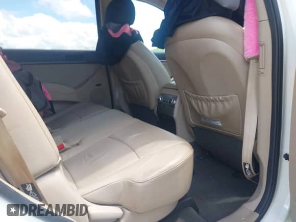 2011 Hyundai Veracruz GLS с VIN KM8NUDCC0BU162838, выставлен на аукционе IAAI как лот 42244590 с пробегом 105 630 миль миль и . История ставок и продаж доступна на DreamBid. Изображение 8.