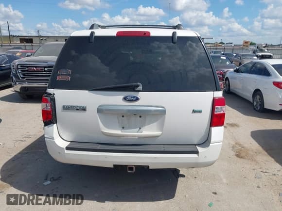 ✅ 2014 Ford Expedition Max Limited • VIN: 1FMJK2A58EEF10767 • Лот: 43412040. Опубликован ранее на IAAI с пробегом 179 396 миль. Бесплатный доступ к архиву аукционных продаж из США и подробный отчёт об истории автомобиля на DreamBid. Изображение 16.