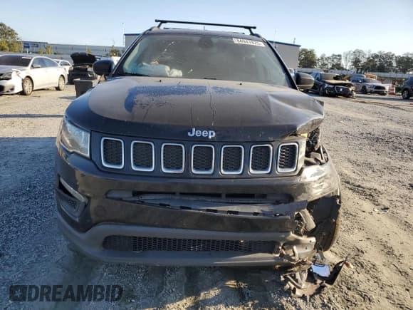 ✅ 2019 Jeep Compass Sport • VIN: 3C4NJCAB5KT814963 • Lot: 84947825. Wystawiony na Copart z przebiegiem 176 648 mil. Bezpłatny archiwum sprzedaży aukcyjnych z USA i szczegółowy raport historii pojazdu na DreamBid. Zdjęcie 5.