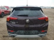 ✅ 2021 Buick Encore GX Preferred • VIN: KL4MMCSL8MB093823 • Lot: 71779575. Wystawiony na Copart z przebiegiem 47 560 mil. Bezpłatny archiwum sprzedaży aukcyjnych z USA i szczegółowy raport historii pojazdu na DreamBid. Zdjęcie 6.