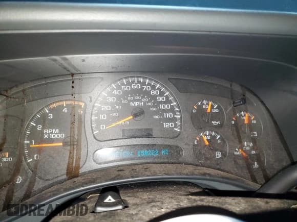 ✅ 2005 GMC Sierra 2500HD SLE • VIN: 1GTHK23295F930960 • Lot: 87058885. Wystawiony na Copart z przebiegiem 150 222 mil. Bezpłatny archiwum sprzedaży aukcyjnych z USA i szczegółowy raport historii pojazdu na DreamBid. Zdjęcie 9.