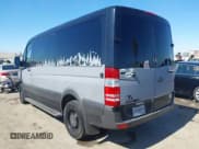 ✅ 2012 Mercedes-Benz Sprinter Passenger • VIN: WDZPE7CC1C5646024 • Lot: 42619520. Wystawiony na IAAI z przebiegiem 322 684 mil. Bezpłatny archiwum sprzedaży aukcyjnych z USA i szczegółowy raport historii pojazdu na DreamBid. Zdjęcie 3.