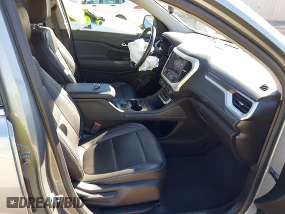 ✅ 2023 GMC Acadia SLT • VIN: 1GKKNML43PZ186224 • Lot: 43471725. Wystawiony na IAAI z przebiegiem 58 236 mil. Bezpłatny archiwum sprzedaży aukcyjnych z USA i szczegółowy raport historii pojazdu na DreamBid. Zdjęcie 5.