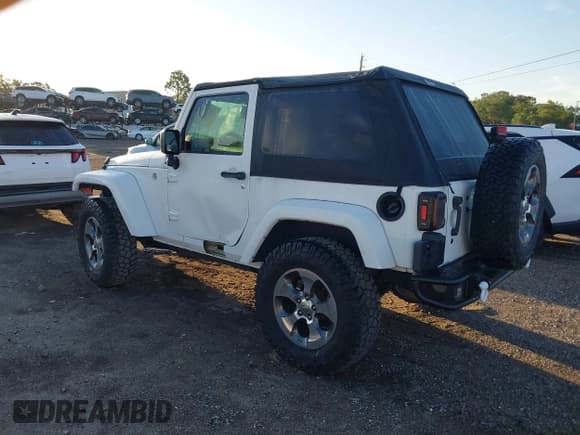 ✅ 2018 Jeep Wrangler Sahara • VIN: 1C4AJWBG2JL821132 • Lot: 42523688. Listed on IAAI with 86,244 mi. Free auction sales archive from the USA and detailed vehicle history report at DreamBid. Image 3.
