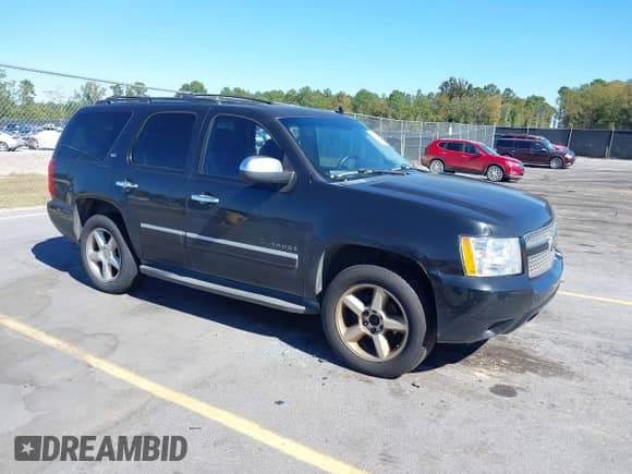 2011 Chevrolet Tahoe LTZ с VIN 1GNSKCE01BR355679, выставлен на аукционе IAAI как лот 43465972 с пробегом 243 231 миль миль и . История ставок и продаж доступна на DreamBid. Изображение 1.