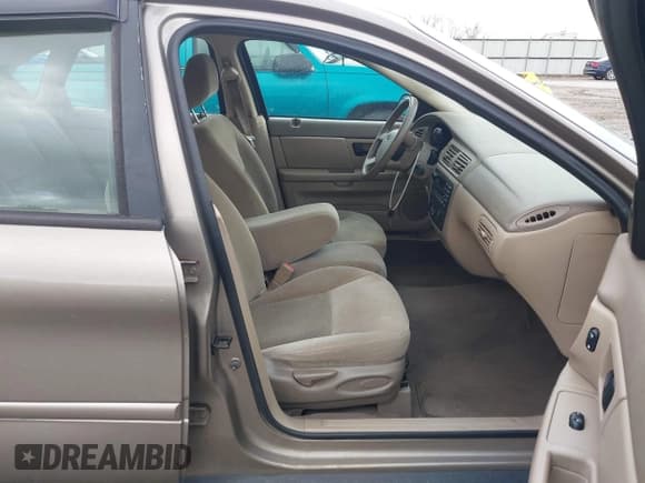 ✅ 2007 Ford Taurus SE • VIN: 1FAFP53U27A164667 • Lot: 43833604. Wystawiony na IAAI z przebiegiem 160 447 mil. Bezpłatny archiwum sprzedaży aukcyjnych z USA i szczegółowy raport historii pojazdu na DreamBid. Zdjęcie 5.