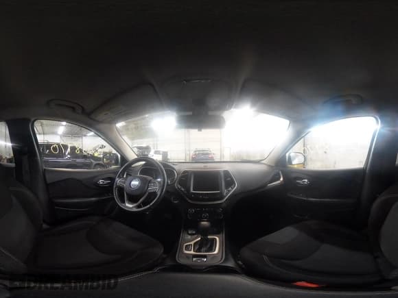 ✅ 2016 Jeep Cherokee Latitude • VIN: 1C4PJMCS8GW199290 • Лот: 42258970. Опубликован ранее на IAAI с пробегом 184 698 миль. Бесплатный доступ к архиву аукционных продаж из США и подробный отчёт об истории автомобиля на DreamBid. Изображение 19.