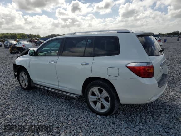 ✅ 2010 Toyota Highlander Limited • VIN: 5TDYK3EH5AS008669 • Лот: 82254145. Опубликован ранее на Copart с пробегом 157 158 миль. Бесплатный доступ к архиву аукционных продаж из США и подробный отчёт об истории автомобиля на DreamBid. Изображение 2.