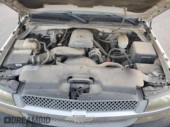 2004 Chevrolet Silverado 1500 LS z VIN 1GCEC14V74Z251317, wystawiony jako Copart lot #79619084 z przebiegiem 227 917 mil mil oraz Szkoda całkowita • Salvage title. Historia ofert i sprzedaży dostępna na DreamBid. Obrazek 11.