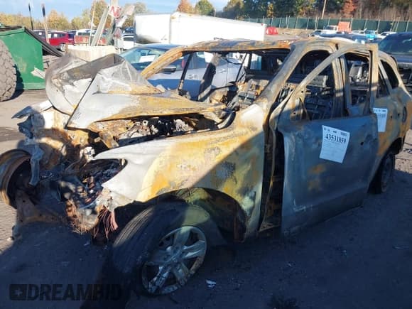 ✅ 2009 Hyundai Santa Fe GLS • VIN: 5NMSG73D99H330681 • Lot: 43531859. Wystawiony na IAAI z przebiegiem Nie podano. Bezpłatny archiwum sprzedaży aukcyjnych z USA i szczegółowy raport historii pojazdu na DreamBid. Zdjęcie 2.