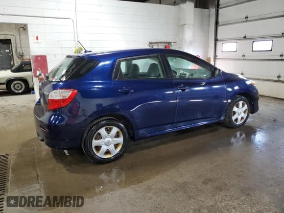 ✅ 2009 Toyota Matrix • VIN: 2T1KU40E19C038422 • Лот: 85537225. Опубликован ранее на Copart с пробегом 178 374 миль. Бесплатный доступ к архиву аукционных продаж из США и подробный отчёт об истории автомобиля на DreamBid. Изображение 3.