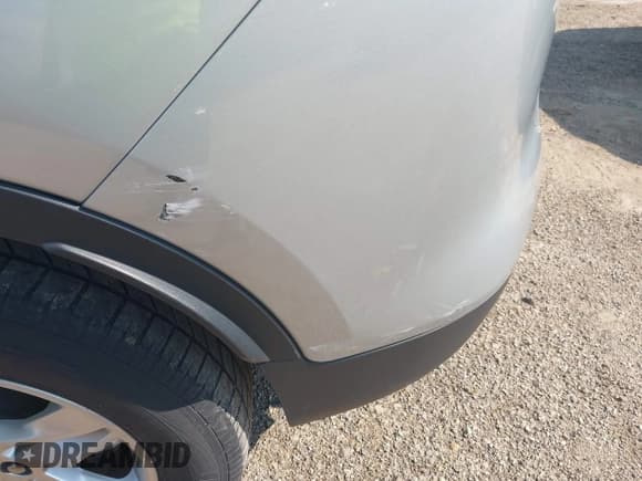 ✅ 2021 Chevrolet Blazer LT • VIN: 3GNKBDRS5MS537807 • Lot: 42730060. Listed on IAAI with 100,627 mi. Free auction sales archive from the USA and detailed vehicle history report at DreamBid. Image 18.