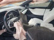 ✅ 2017 Tesla Model S 100D • VIN: 5YJSA1E20HF189722 • Lot: 82642225. Wystawiony na Copart z przebiegiem Nie podano. Bezpłatny archiwum sprzedaży aukcyjnych z USA i szczegółowy raport historii pojazdu na DreamBid. Zdjęcie 8.