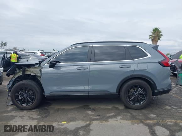 ✅ 2025 Honda CR-V Sport • VIN: 5J6RS5H5XSL011338 • Lot: 43261409. Wystawiony na IAAI z przebiegiem 2 412 mil. Bezpłatny archiwum sprzedaży aukcyjnych z USA i szczegółowy raport historii pojazdu na DreamBid. Zdjęcie 15.