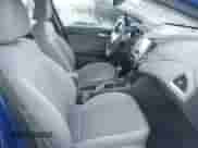 2018 Chevrolet Cruze LT z VIN 1G1BE5SM7J7207283, wystawiony jako IAAI lot #43382561 z przebiegiem 87 128 mil mil oraz . Historia ofert i sprzedaży dostępna na DreamBid. Obrazek 5.