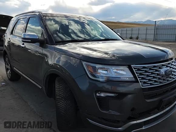 ✅ 2019 Ford Explorer Platinum • VIN: 1FM5K8HT5KGA76008 • Лот: 81931525. Опубликован ранее на Copart с пробегом 99 059 миль. Бесплатный доступ к архиву аукционных продаж из США и подробный отчёт об истории автомобиля на DreamBid. Изображение 15.