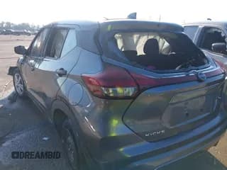 ✅ 2025 Nissan Kicks Play S • VIN: 3N1CP5BV5SL477448 • Lot: 43409910. Wystawiony na IAAI z przebiegiem Nie podano. Bezpłatny archiwum sprzedaży aukcyjnych z USA i szczegółowy raport historii pojazdu na DreamBid. Zdjęcie 3.