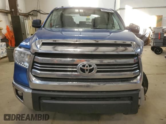 ✅ 2016 Toyota Tundra SR5 • VIN: 5TFDY5F14GX565098 • Лот: 86274975. Опубликован ранее на Copart с пробегом 193 711 миль. Бесплатный доступ к архиву аукционных продаж из США и подробный отчёт об истории автомобиля на DreamBid. Изображение 5.